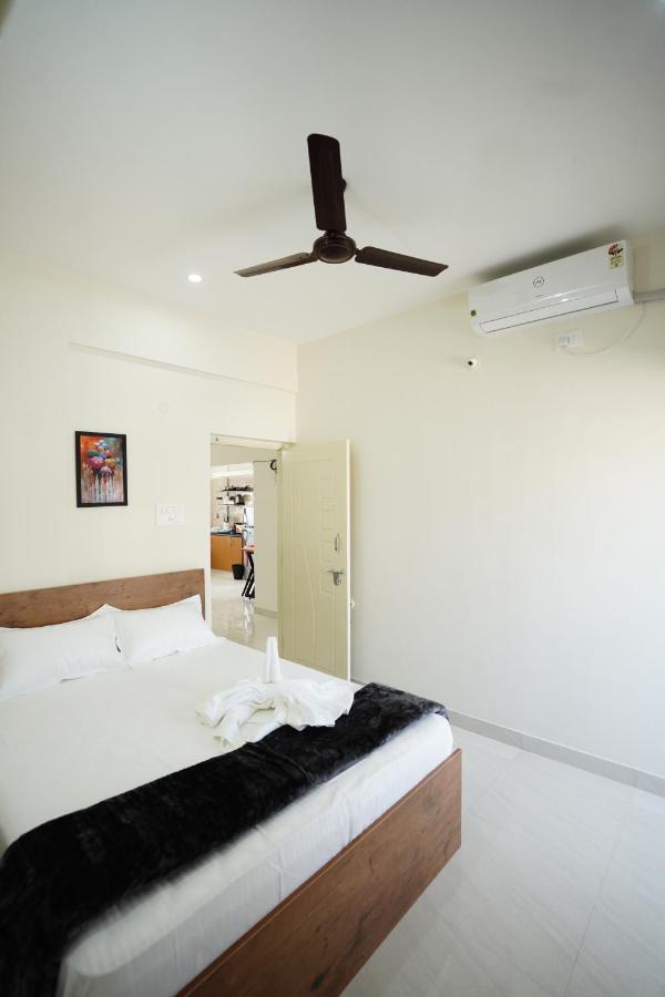 Castle Suites By Haven Homes, Kempegowda International Airport Road Бангалор Экстерьер фото